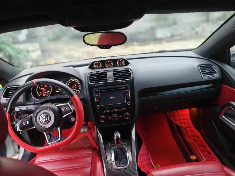 成都16年大众尚酷7