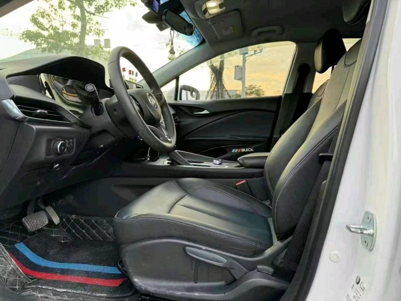 广州22年别克微蓝4