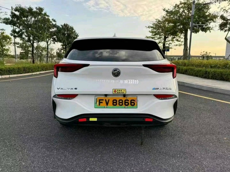 广州22年别克微蓝8