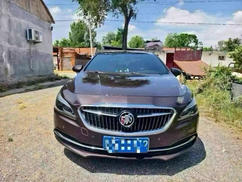 青岛18年别克君越1