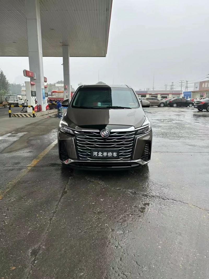 保定24年别克GL81