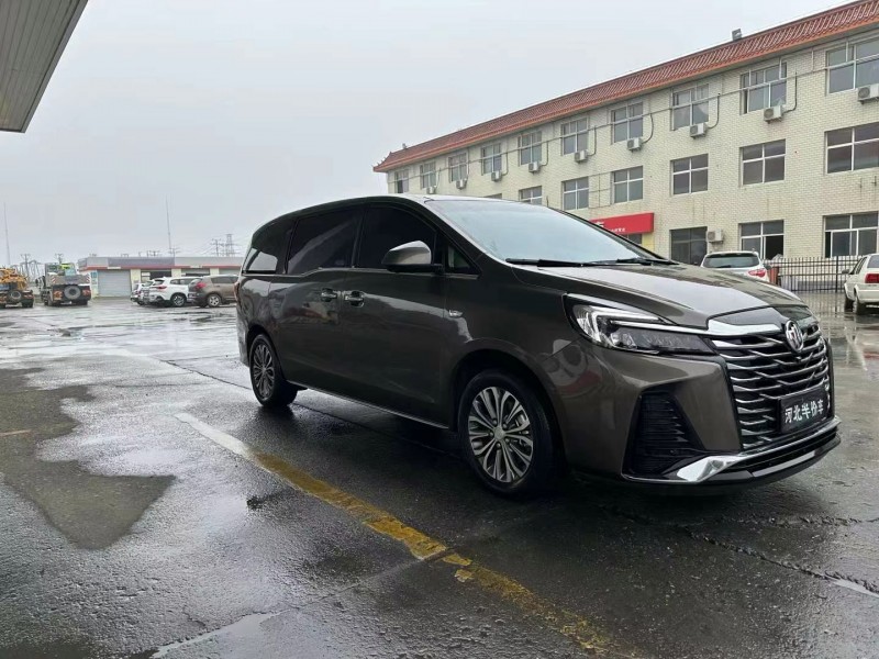 保定24年别克GL83