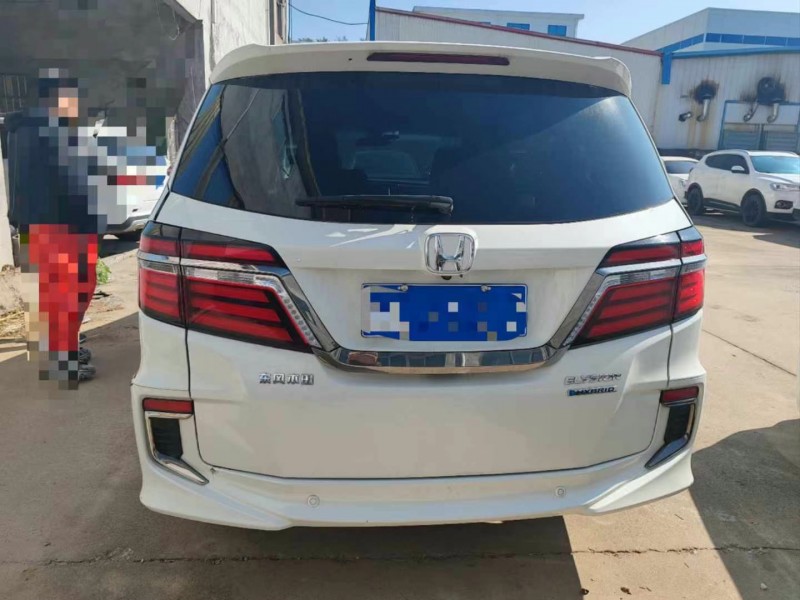 菏泽20年本田艾力绅8