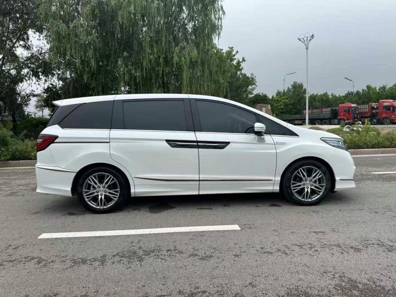 青岛21年本田艾力绅5