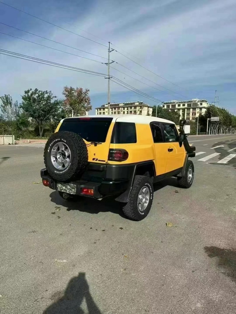 青岛08年丰田FJ5