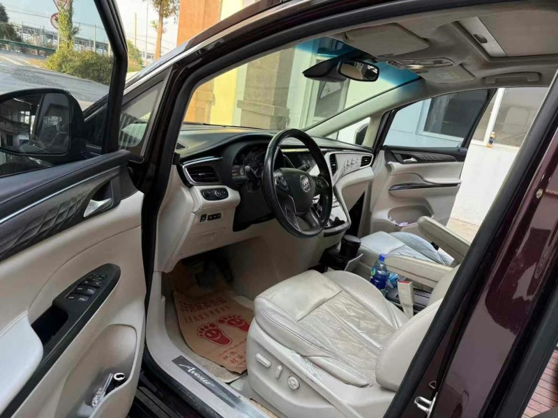 徐州17年别克GL84