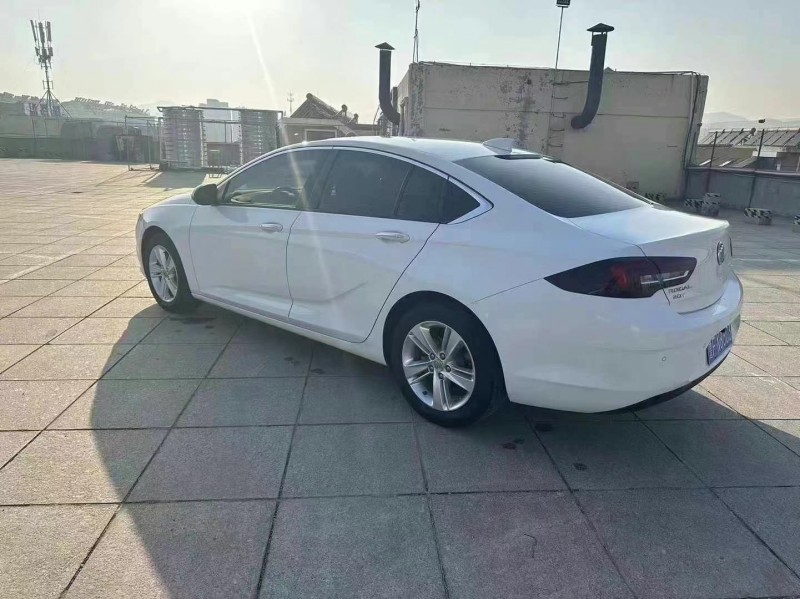 广州19年别克君威7