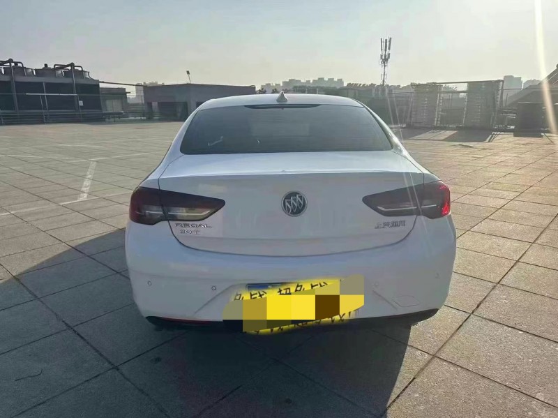 广州19年别克君威9