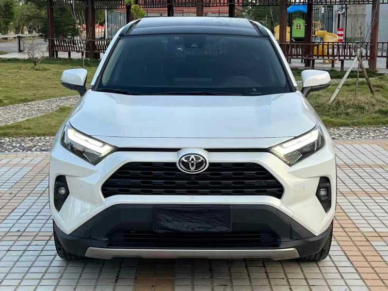汕頭23年豐田RAV4榮放1