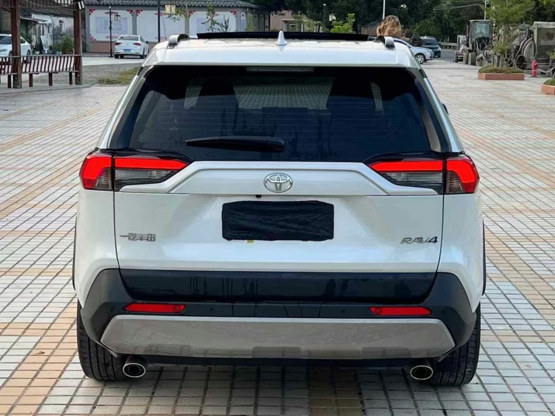 汕頭23年豐田RAV4榮放9