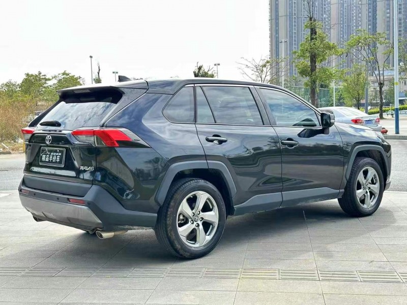 东莞22年丰田RAV4荣放7