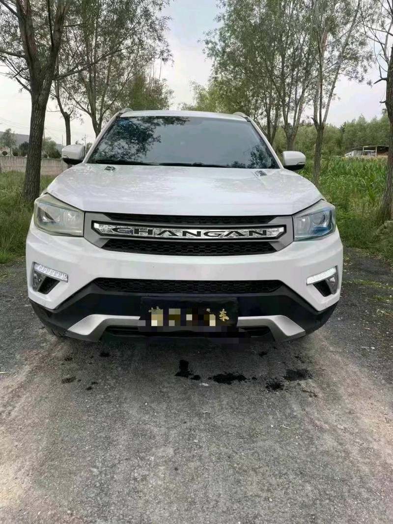 平涼18年長安汽車CS751