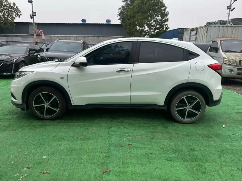 广州22年本田缤智4