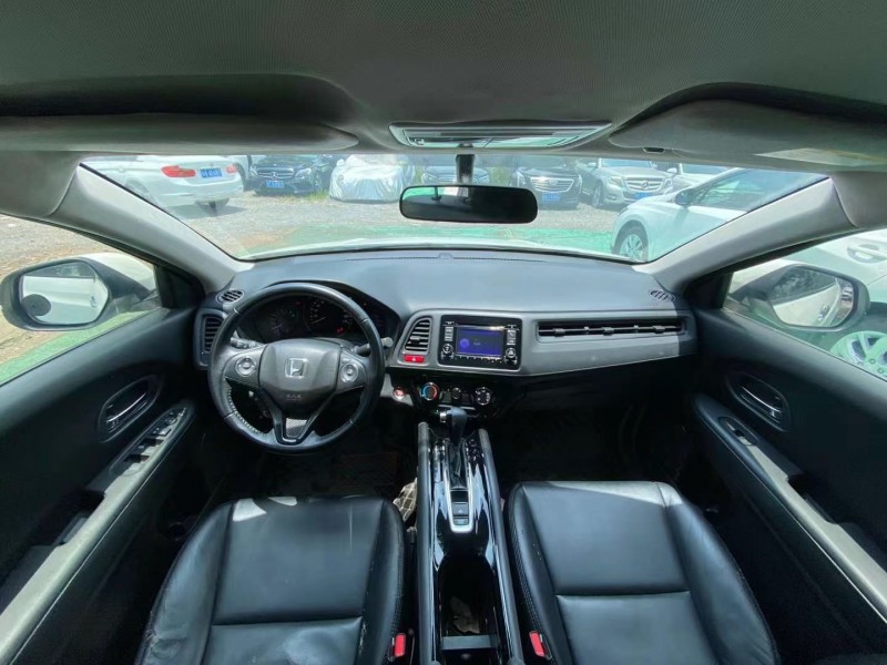 广州19年本田缤智8