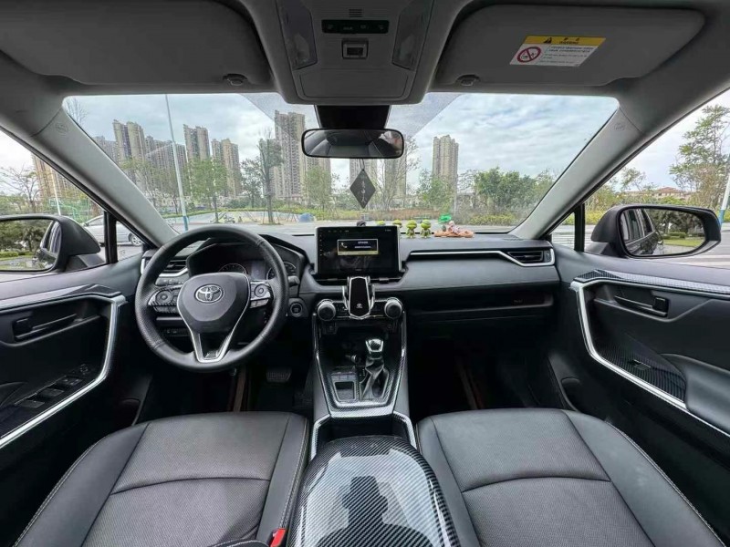 东莞23年丰田RAV4荣放4