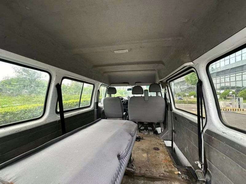 东莞15年福特全顺4