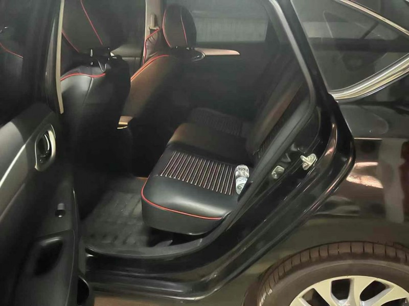 保定20年日产轩逸5