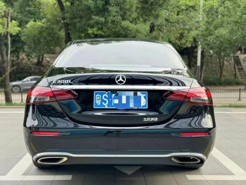 广州21年奔驰E9