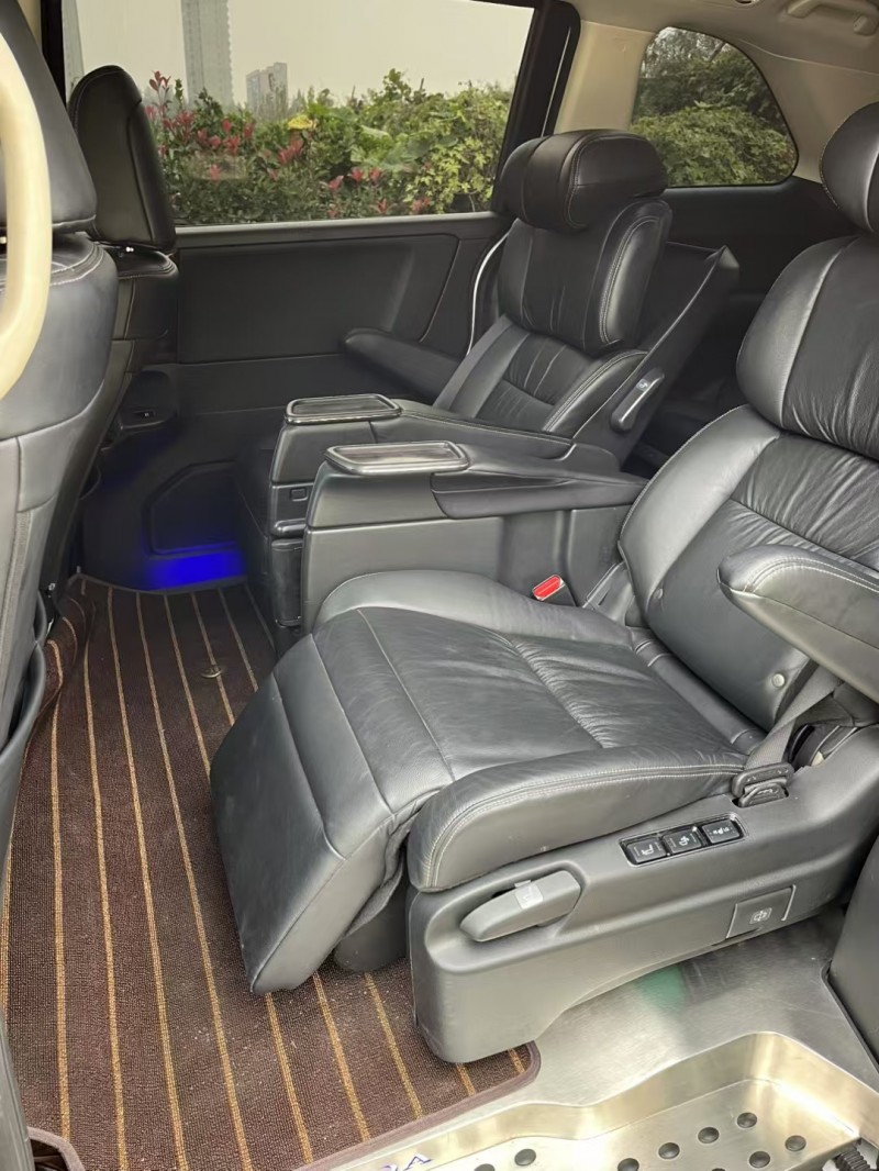 徐州20年本田艾力绅4