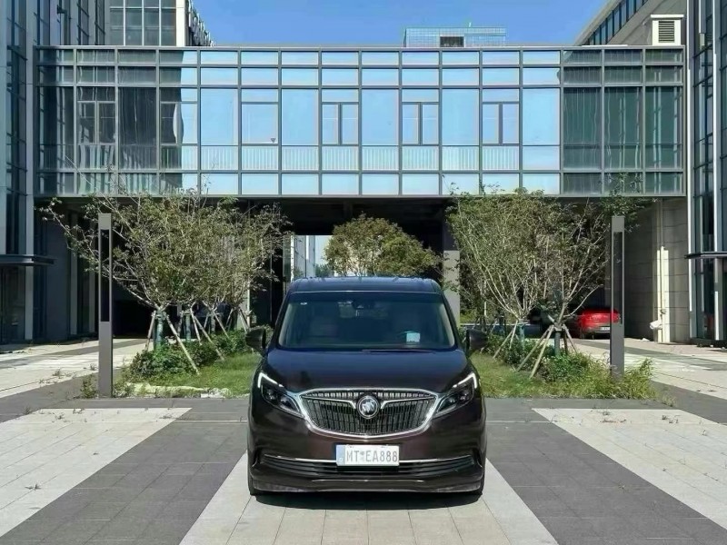 青岛18年别克GL81