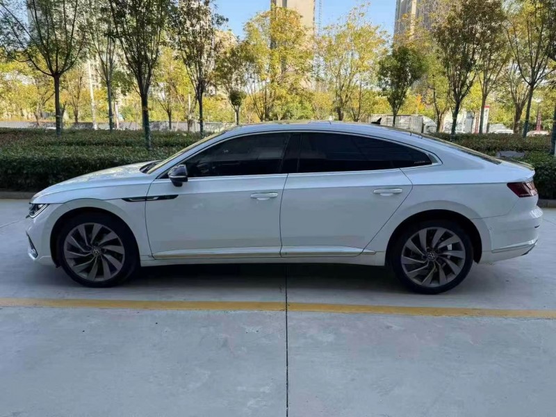 济宁22年大众CC7