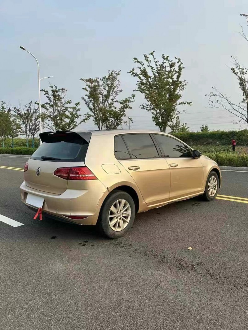 徐州16年大众高尔夫7
