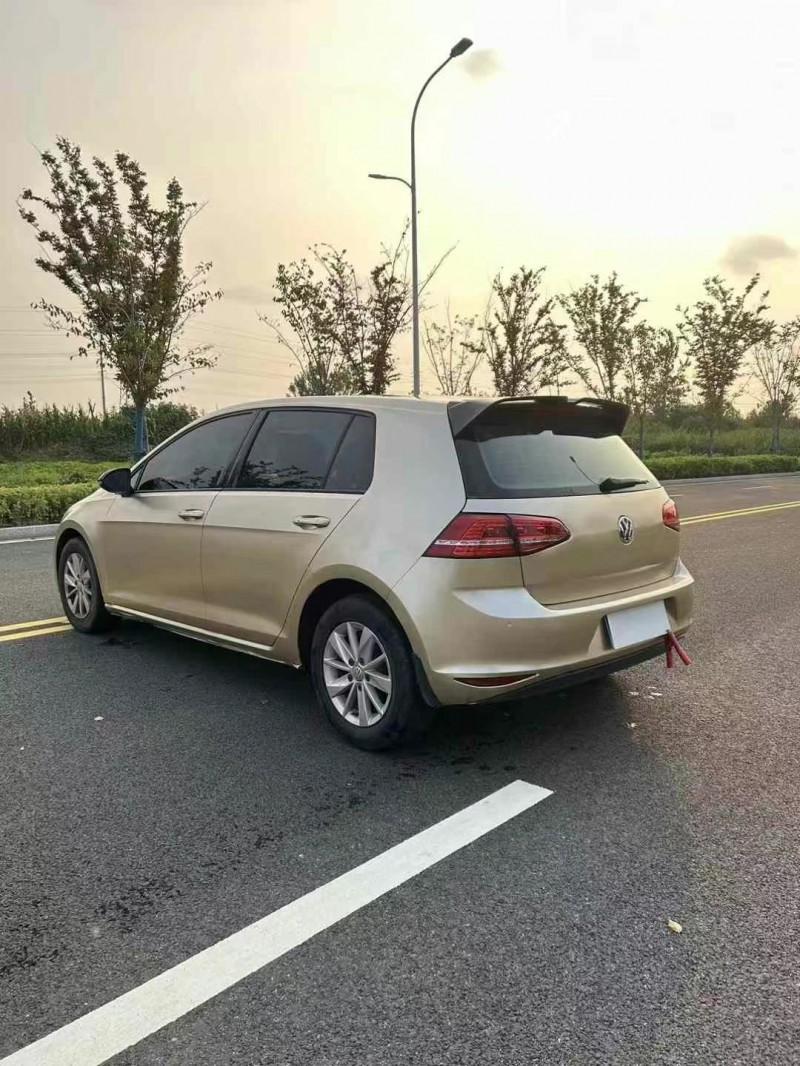 徐州16年大众高尔夫8