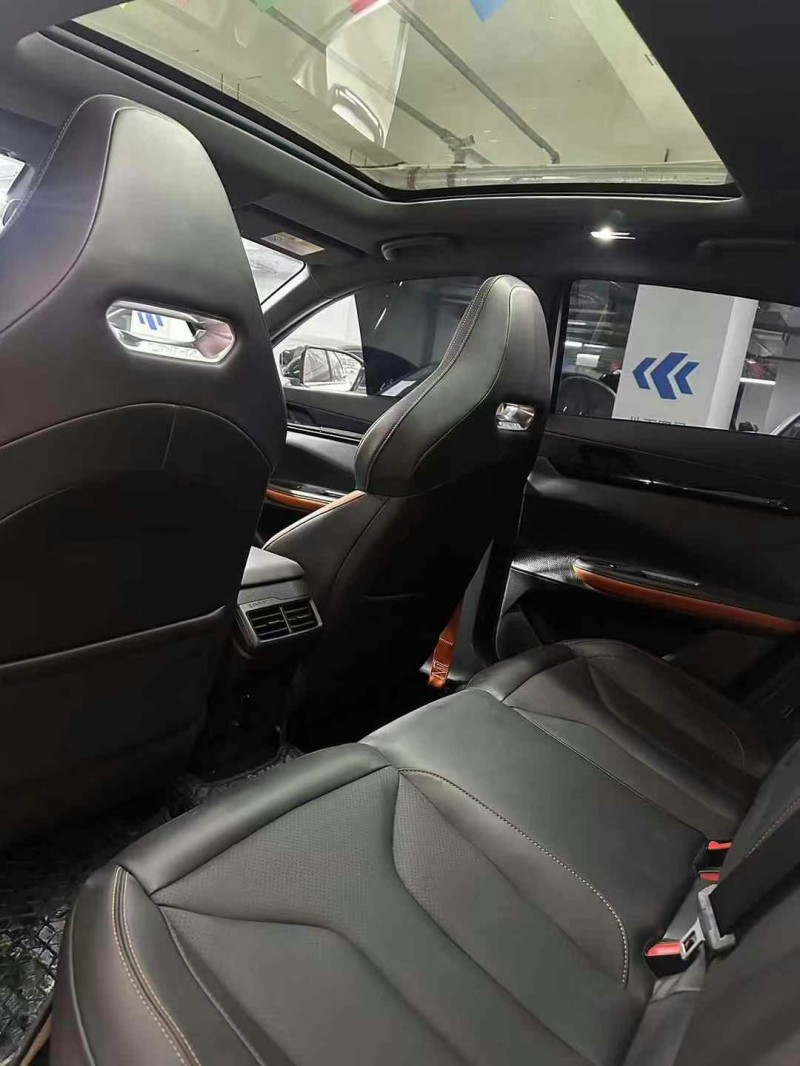 成都24年长安汽车UNI-V5