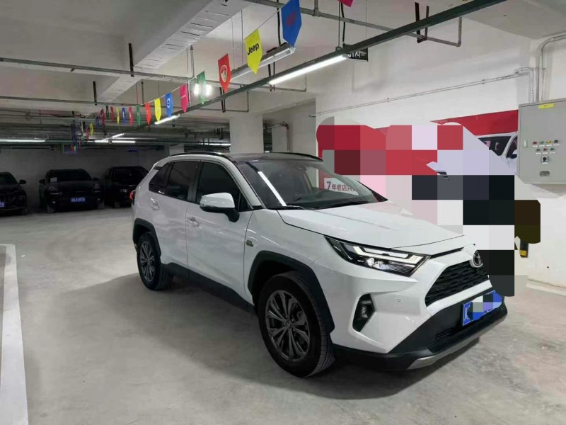 成都22年丰田RAV4荣放3