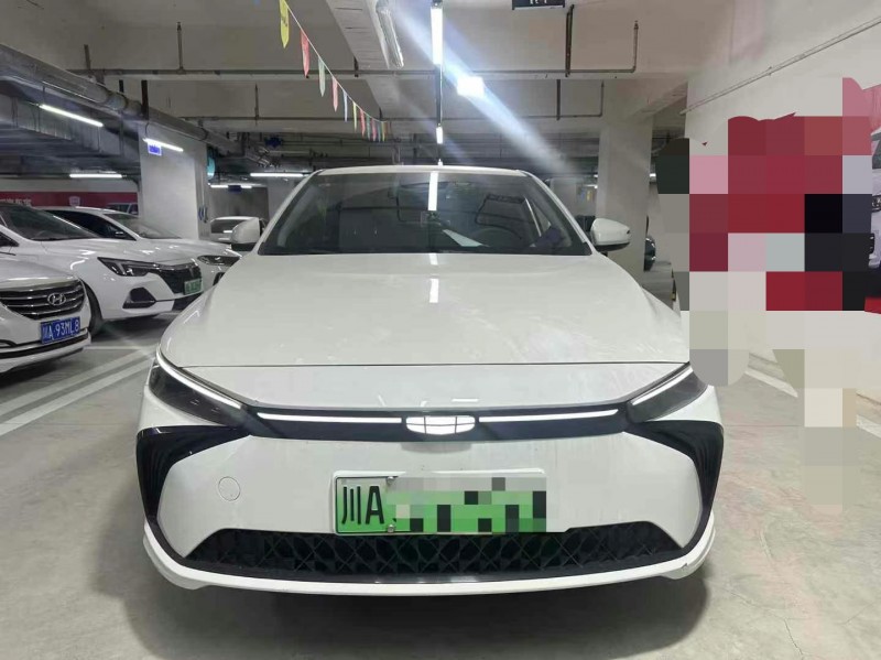 成都24年吉利几何1