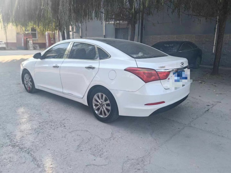 保定14年现代名图5