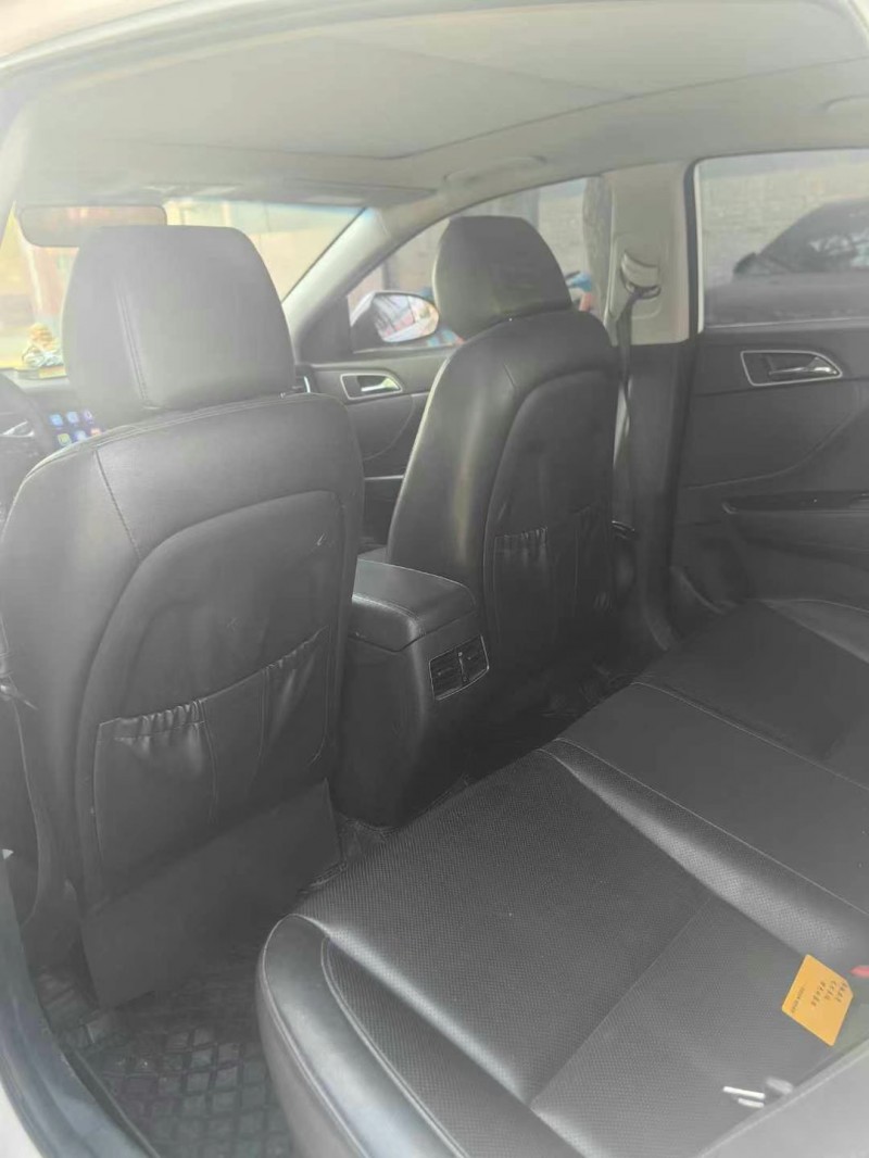 保定14年现代名图8