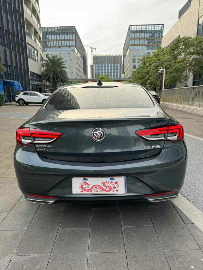 佛山21年别克君威9