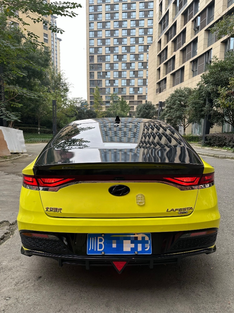 成都20年现代菲斯塔9