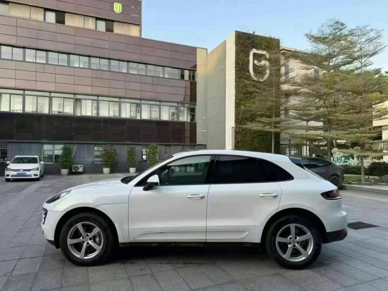 泉州15年保時捷Macan7