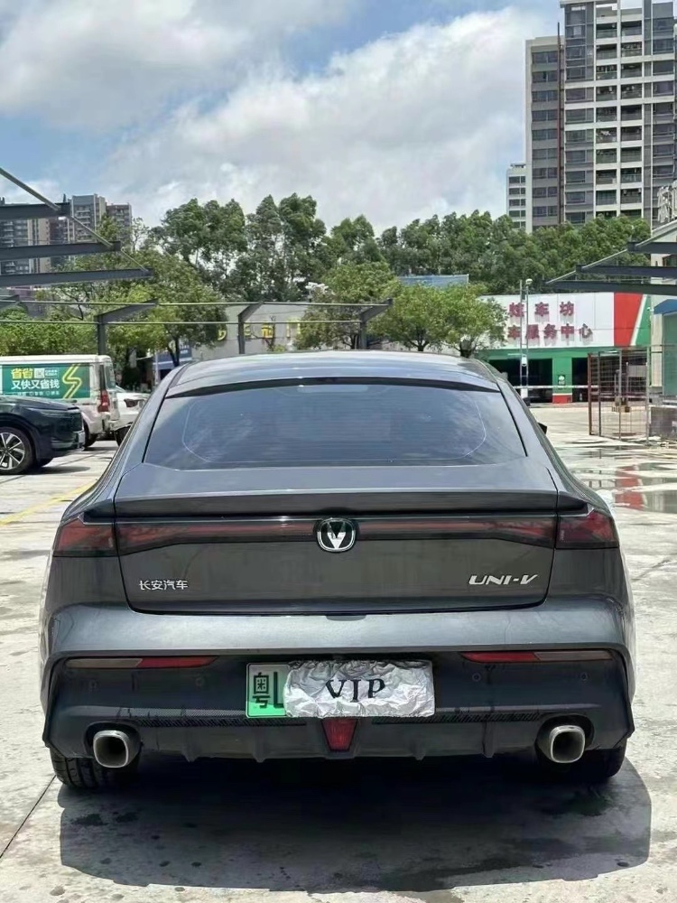 东莞23年长安汽车UNI-V3