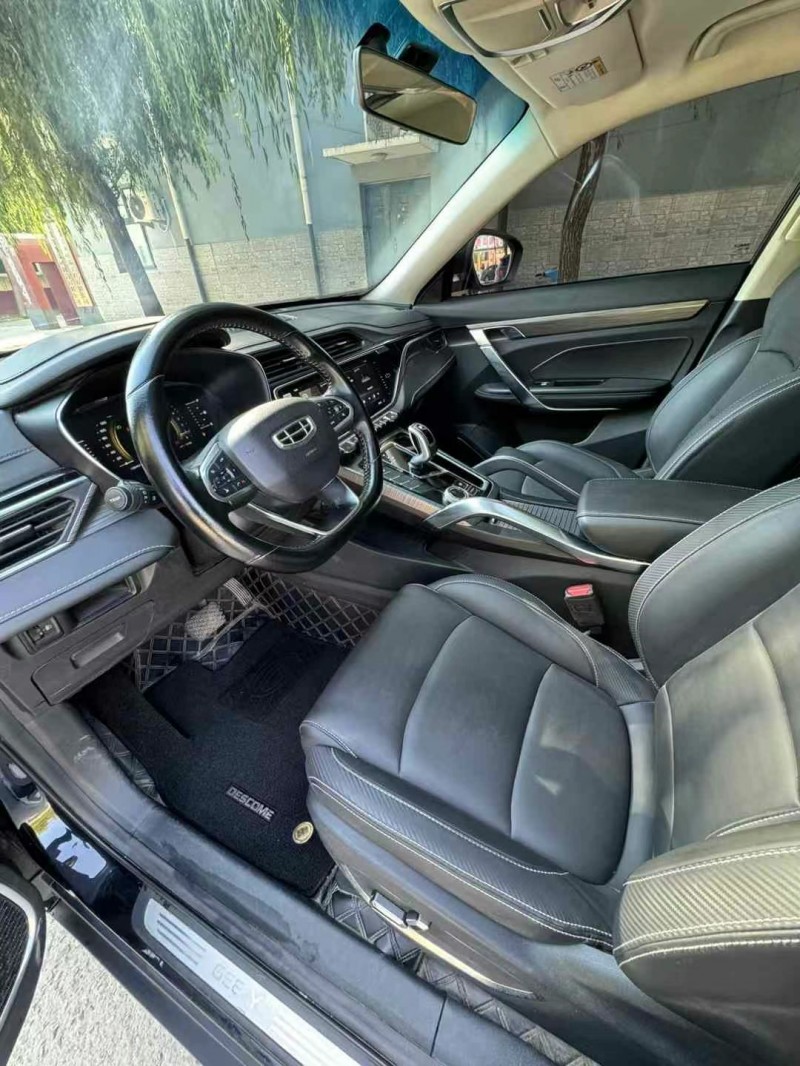 保定19年吉利博越5