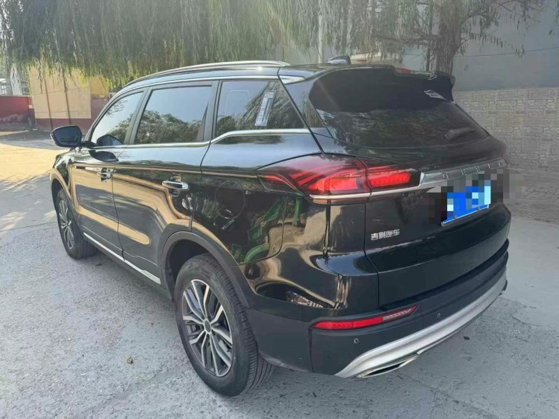 保定19年吉利博越8