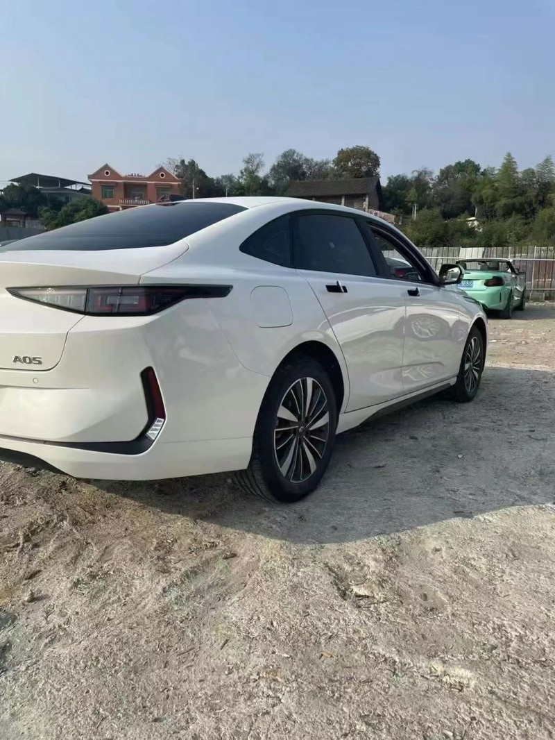 煙臺24年長安汽車啟源5