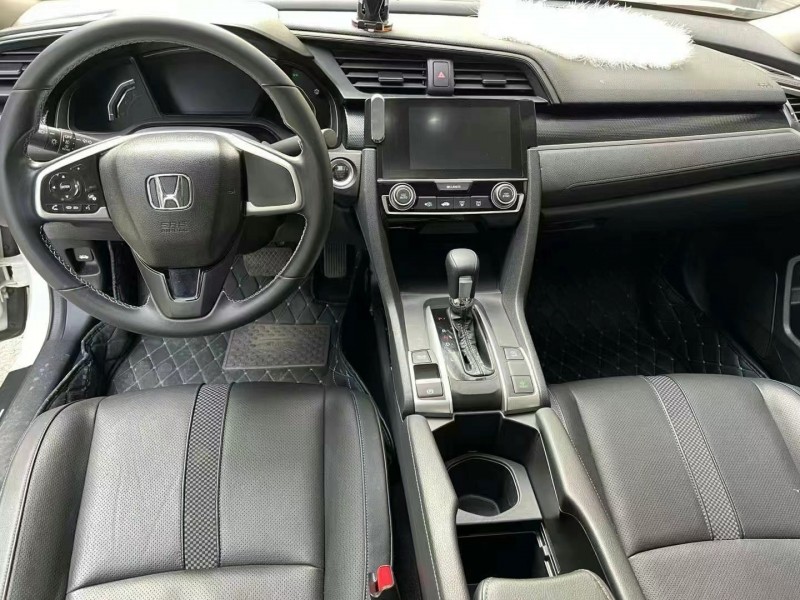 邵阳19年本田思域4