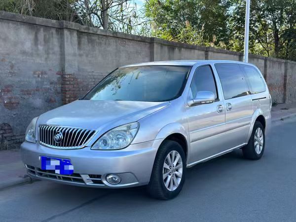 天津15年別克GL82