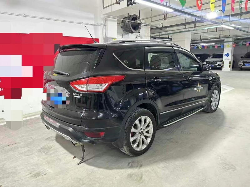 成都14年福特翼虎8