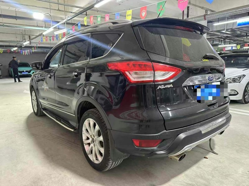 成都14年福特翼虎9