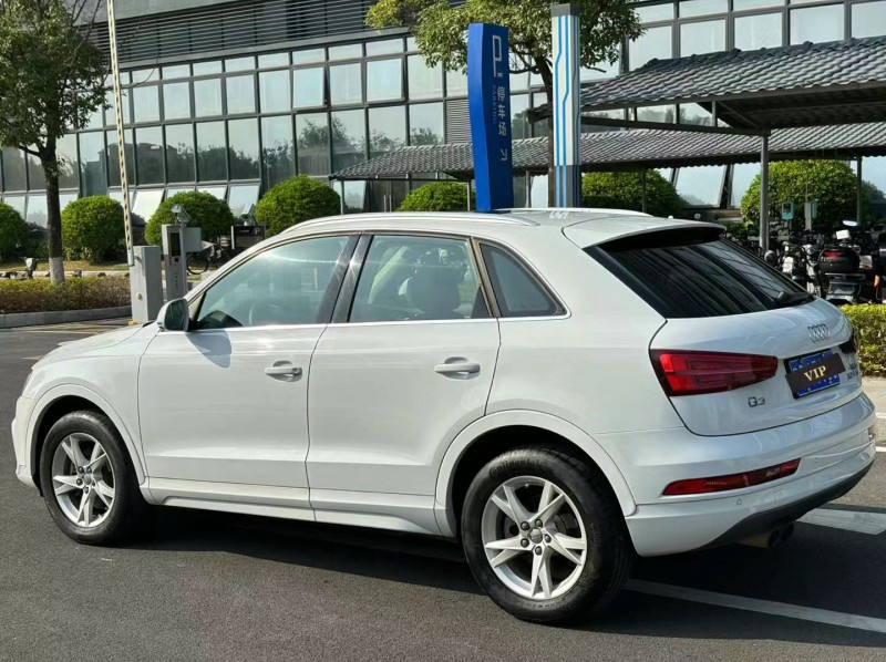 东莞16年奥迪Q38