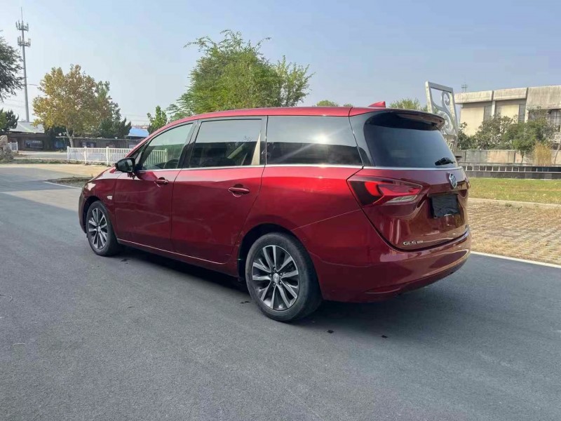 枣庄18年别克GL68