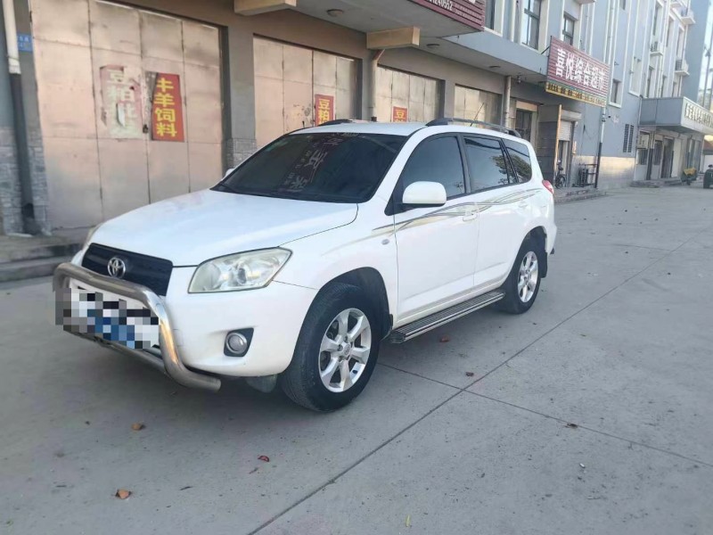 保定10年丰田RAV42