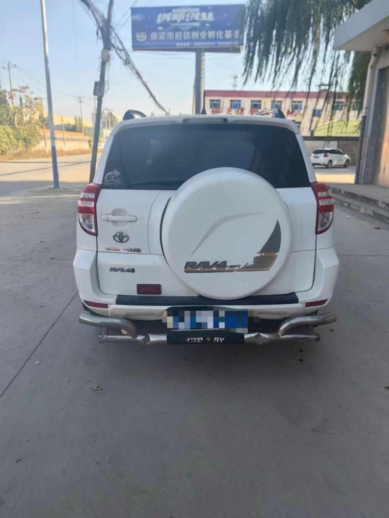 保定10年丰田RAV49