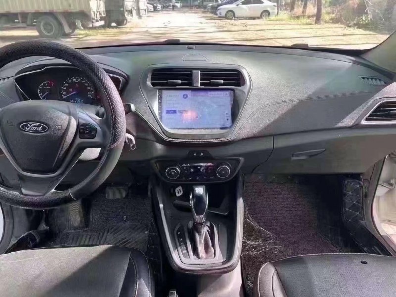 菏泽17年福特福克斯8