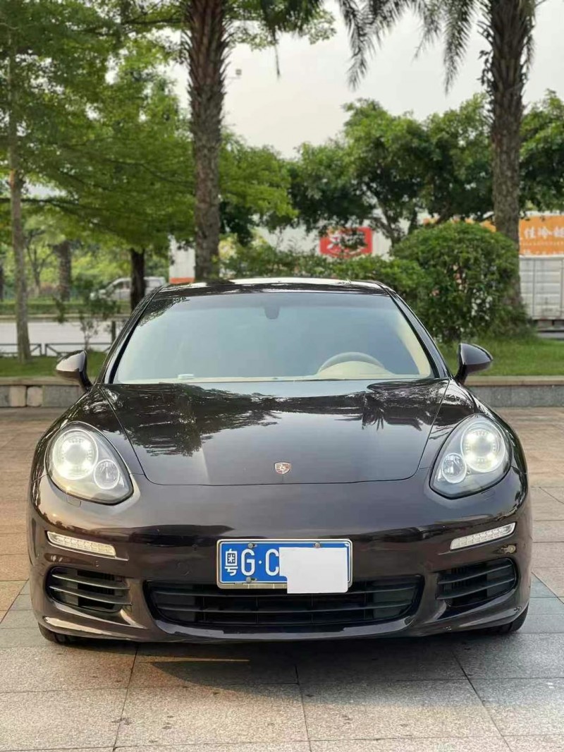 广州15年保时捷帕拉梅拉1