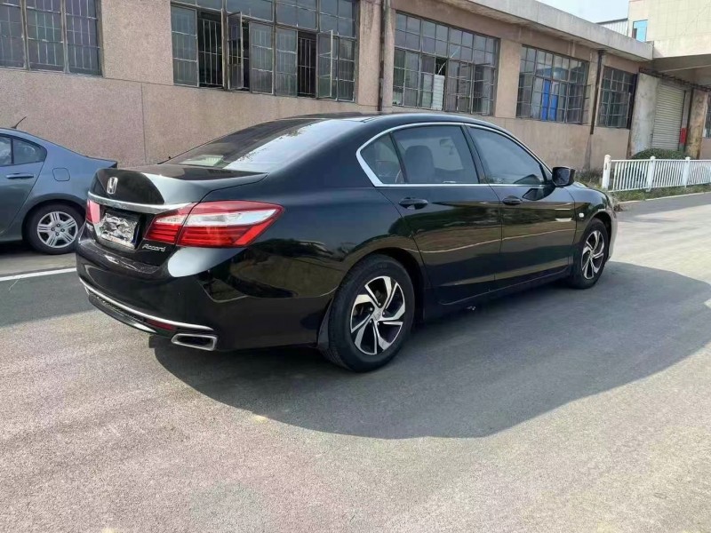 枣庄16年本田雅阁6